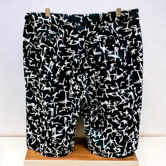 NEW DIRECTIONS LADIES BLACK WHITE CHINO STYLE FLAT FRONT POCKETS SHORTS NEW 16 - Picture 10 of 10